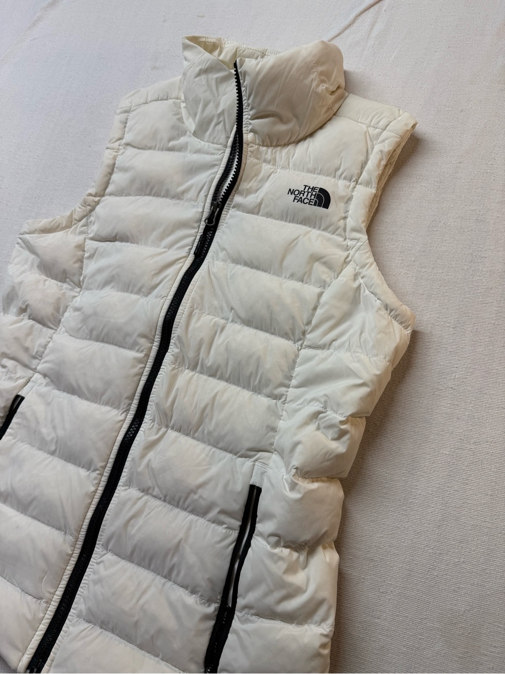 The North Face Women's White Quilted Down Vest - Picture 2 of 7